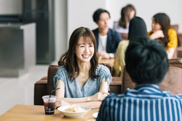 ペアーズ女性　美人