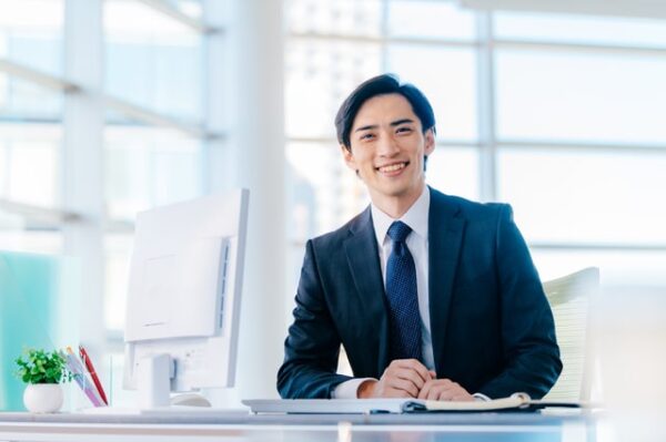 転職して収入を増やす